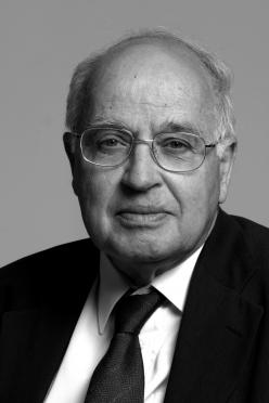 Michael France Atiyah: Abel Prize winner 2004. Photo: Anne-Lise Flavik